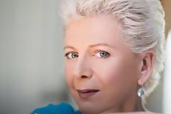 Έλενα Ακρίτα: 