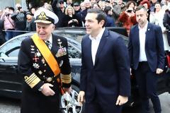 Το «ΒΑΤΡΑΧΙ» που θα γινόταν... Βασιλιάς: Πως άδειασαν και τον Αποστολάκη