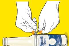 ΚΑΤΑΣΚΕΥΕΣ - Μετατρέψτε τα άχρηστα μπουκάλια σας σε απίστευτα ποτήρια, σε μόλις 2 λεπτά!