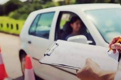 Τραγωδία με 68χρονη υποψήφια οδηγό  - Σκότωσε με το αυτοκίνητο τον εξεταστή της