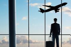 Δέκα τρόφιμα που δεν πρέπει να φάτε ποτέ όταν ταξιδεύετε