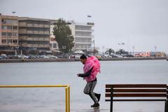 Έρχονται ισχυρές καταιγίδες  - Θα συνεχιστεί το ισχυρό μελτέμι
