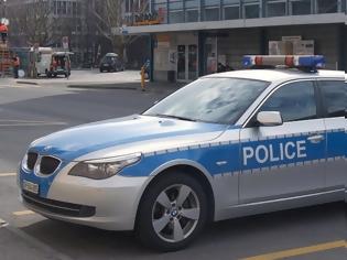 Φωτογραφία για Προσποιήθηκαν τους αστυνομικούς και απέσπασαν 3,25 εκατ. ευρώ από μία γυναίκα