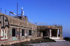 Ένα Απόκοσμο Ερείπιο στην κορυφή του Υμηττού (photos-video)