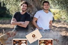 Δύο νέοι συνδέουν την παραγωγή ελαιολάδου με την αγγειοπλαστική