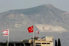 Επαναφέρει «μοντέλο Μονακό» για αναγνώριση του ψευδοκράτους