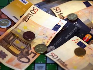 Φωτογραφία για ΣΕΒ: 6 στα 10 ευρώ των μισθωτών καταλήγουν ...στο Κράτος!