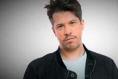 Χάρης Βαρθακούρης: «Εάν κοιτάξεις τη δισκογραφία μου, θα δεις ότι δεν έχω καριέρα! Έχω δουλέψει ελάχιστα»