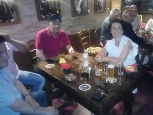 Φωτογραφία για Η υποψήφια Βουλευτής Νέας Δημοκρατίας Λαμπρινή Κόγιου - Χατζηζήση   συναντήθηκε με φίλους σε κεντρικό καφέ της πόλης των Γρεβενών