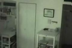 Άκουγε θορύβους στην κουζίνα του και έβαλε κρυφή κάμερα – Δεν μπορείτε να φανταστείτε τι ανακάλυψε