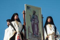 Η Εκκλησία της Ελλάδος τίμησε τον ιδρυτή της στον ιερό Βράχο του Αρείου Πάγου