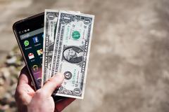 Tα «χρυσά» παιδιά του Instagram: Πόσα παίρνουν για ένα post