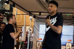 Ο Αντετοκούνμπο συμβουλεύει έναν 10χρονο και μιλά για την Ελλάδα του αύριο