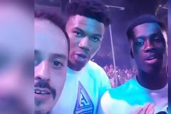 Όταν ο κυρ-Αλέκος ο έφορος συνάντησε τους AntetokounBros