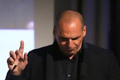 Βαρουφάκης: Πρώτη η ΝΔ γιατί ο λαός θα τιμωρήσει τον Τσίπρα που πέρασε δύο μνημόνια