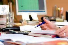 Δημόσιοι υπάλληλοι πληρώνονταν επί... 30 χρόνια χωρίς να κάνουν απολύτως τίποτα!