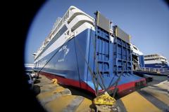 Δεμένα στους κάβους τα πλοία αύριο Τετάρτη