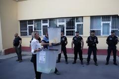 Τραγέλαφος οι εκλογές στην Αλβανία: Δήμαρχοι με ποσοστά 120%