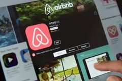 Airbnb: Τι ποσό αποφέρει στην ελληνική οικονομία η πλατφόρμα;