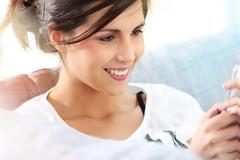 Ποια χρήση του κινητού μπορεί να προκαλέσει… τύφλωση