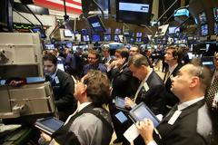 Το ελληνικό 10ετές ομόλογο σε νέο ιστορικό χαμηλό - «Βουτιά» και στα ευρωπαϊκά λόγω... Λαγκάρντ