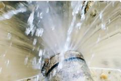 Σπασμένος σωλήνας της ΔΕΥΑΡ για 2 μήνες