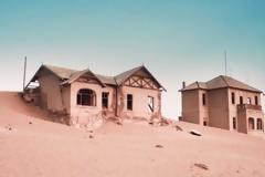 H πόλη - φάντασμα της Ναμίμπια που βυθίζεται καθημερινά στην... έρημο