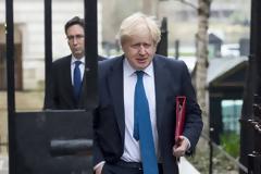 Η Μέι απέκλεισε τον Μπόρις Τζόνσον από απόρρητες ενημερώσεις