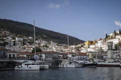 Πυρκαγιά από κεραυνό στην Ύδρα