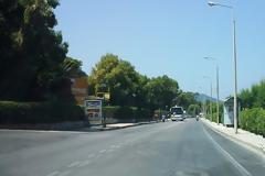 Χωρίς φωτισμό, πεζοδρόμια και διαβάσεις από Ιξιά ως Ιαλυσό