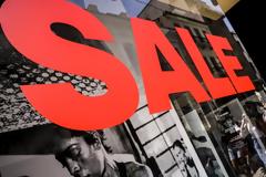 Θερινές εκπτώσεις 2019: Ποια Κυριακή θα είναι ανοιχτά τα καταστήματα