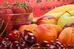 Το αντικαρκινικό φρούτο που συνιστάται στους καπνιστές