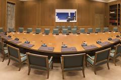 Νέα κυβέρνηση: Το 40% του υπουργικού σχήματος δεν έχει ασχοληθεί με την ενεργό πολιτική (βιογραφικά)