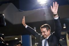 Η Νέα Δημοκρατία, το μόνο παραδοσιακό κόμμα που επιβιώνει, σύμφωνα με το ελβετικό δίκτυο «SRF»