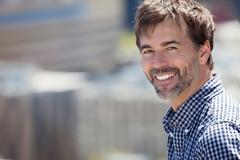 Αυτοί είναι οι τρεις τρόποι να αποφύγετε την πάθηση που «χτυπά» τους άνδρες μετά τα 45