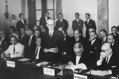 Σαν σήμερα 9 Ιουλίου 1961 υπογράφεται στην Αθήνα η συμφωνία σύνδεσης της Ελλάδας με την ΕΟΚ