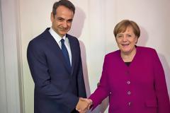 Πρόσκληση Μέρκελ σε Μητσοτάκη - Στο Βερολίνο ο πρωθυπουργός μετά τις 20 Αυγούστου