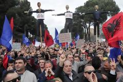 Αλβανία: Νέα διαδήλωση της αντιπολίτευσης με αίτημα να παραιτηθεί ο Έντι Ράμα