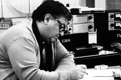 Μάνος Χατζιδάκις: 'O εχθρός γεννιέται, δεν γίνεται