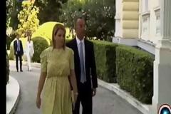 ΕΡΤ: Με χλεύη και... πριγκιπικό βαλς υποδέχθηκαν η Ακριβοπούλου και ο σκηνοθέτης της τη νέα κυβέρνηση