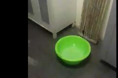 Βίντεο-σοκ από το Αλλοδαπών στην Πέτρου Ράλλη: Κατέρρευσε το ταβάνι και ο χώρος πλημμύρισε με νερά