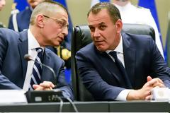 Κενές οι θέσεις Διευθυντών του Πολιτικού Γραφείου του ΥΦΕΘΑ Αντγου Αλκ. Στεφανή και του Στρατιωτικού Γραφείου του ΥΕΘΑ Νίκου Παναγιωτόπουλου