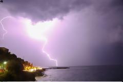 Χαλκιδική: 11 μποφόρ και 5.000 κεραυνοί σκόρπισαν τον θάνατο – Βίντεο ντοκουμέντο την ώρα της καταστροφής!