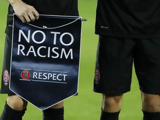 Φωτογραφία για FIFA: Διπλασιάζονται οι ποινές για ρατσιστικά περιστατικά