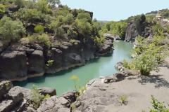 Ο Βενέτικος ποταμός με τα γαλαζοπράσινα νερά