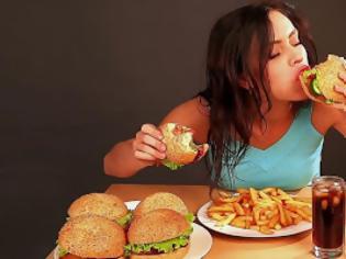 Φωτογραφία για Τι μας συμβαίνει όταν τρώμε χωρίς όρια; Βουλιμία και υπερφαγία