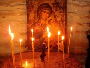 Φωτογραφία για Άγιος Παΐσιος Άγιορείτης: «Τό κεράκι εἶναι μία κεραία πού μᾶς φέρνει σέ ἐπαφή μέ τόν Θεό»