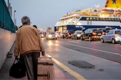 Αθήνα: Καθυστερήσεις στα δρομολόγια των πλοίων λόγω μποτιλιαρίσματος