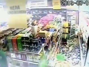 Φωτογραφία για Βίντεο - ντοκουμέντο από τη στιγμή του σεισμού σε σούπερ μάρκετ στη Χασιά