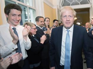 Φωτογραφία για Ο Τζόνσον παρουσίασε στον Μακρόν τις θέσεις του για το Brexit